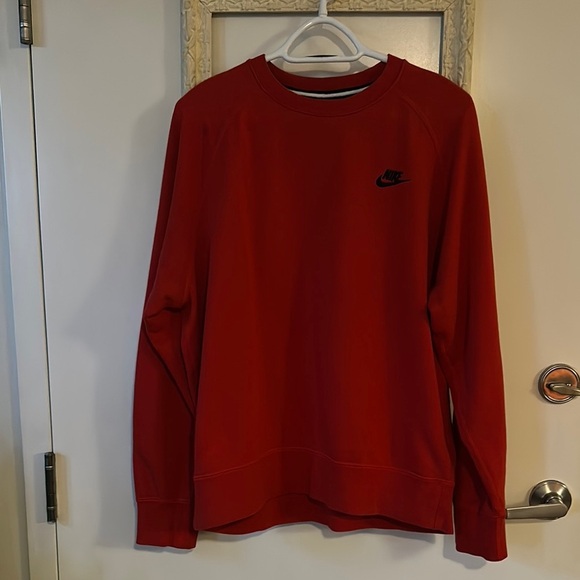 NIKE | Red Crewneck Sweater Soft Knit Casual - Picture 3 of 10